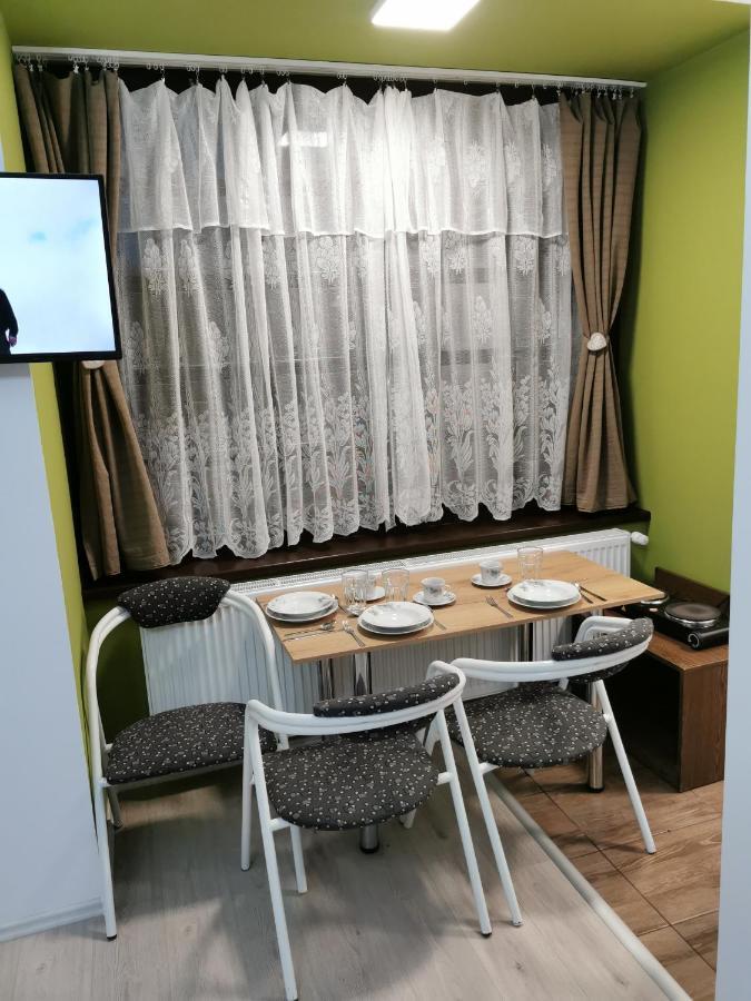 Ambient Deluxe Apartman Gyula Esterno foto